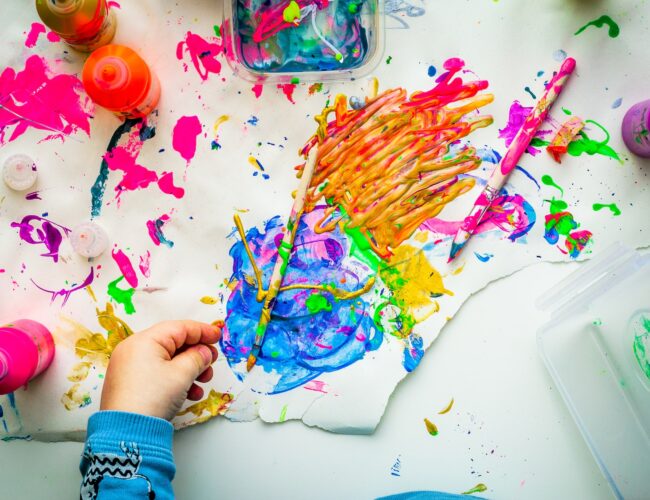 Konstens påverkan på Barns Kreativitet och Inlärning – Förklarad!